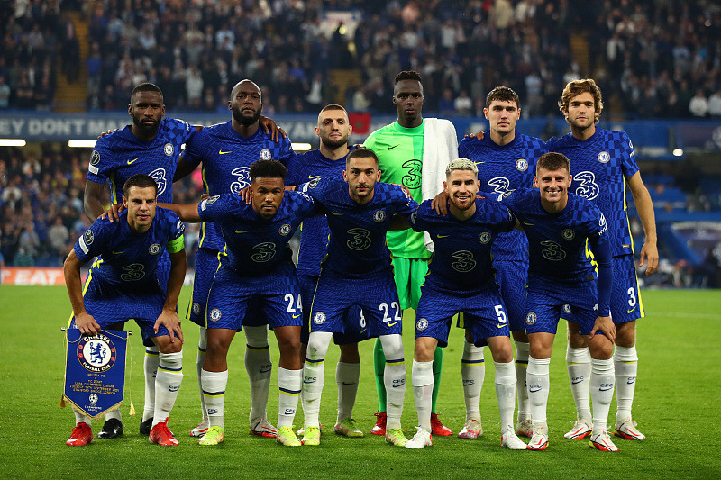 在一个充满 在一个充满